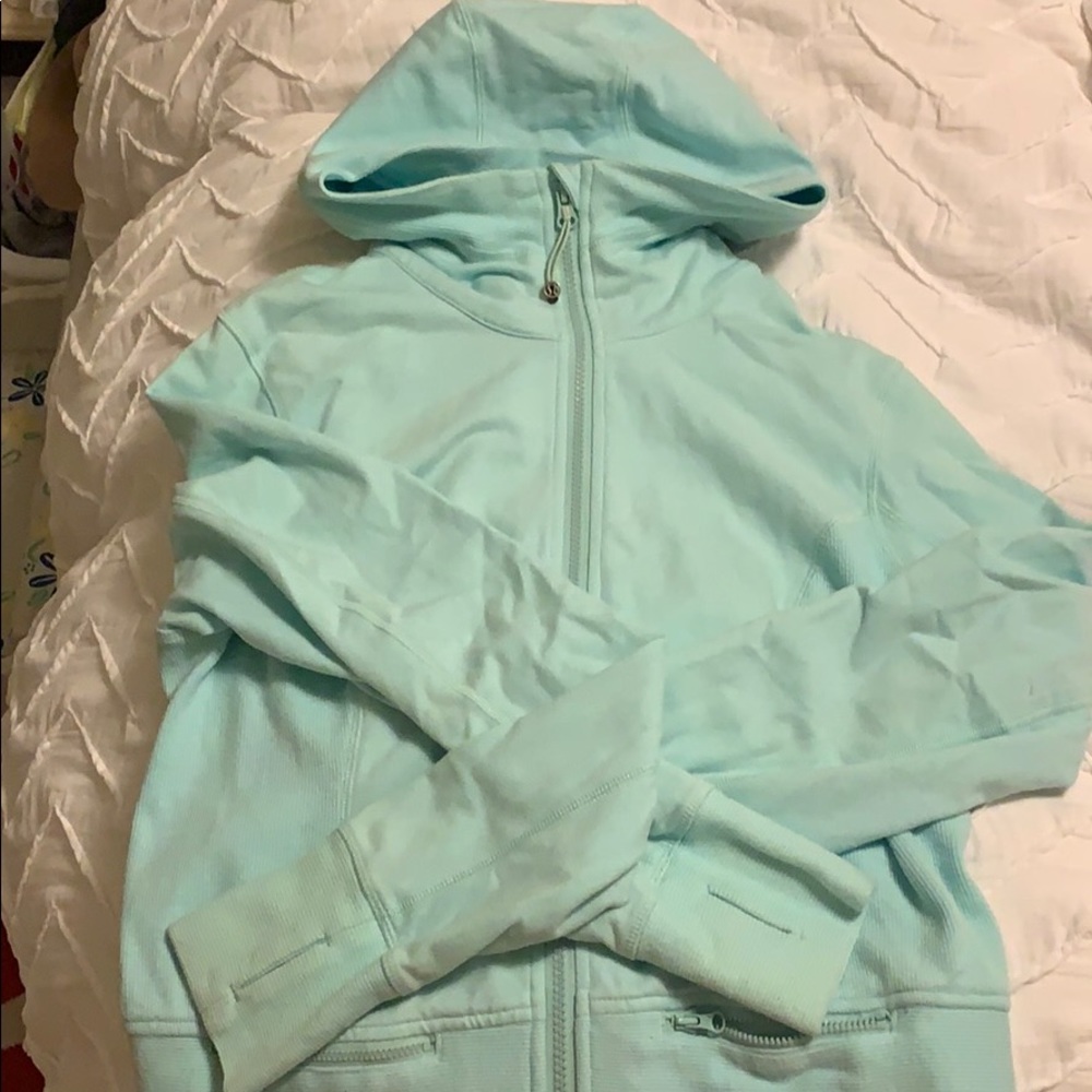 Blue lululemon “old scuba” version hooded jacket